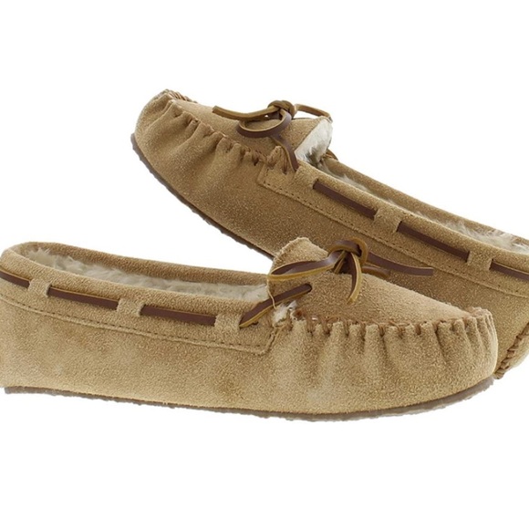 Minnetonka Cassie Slippers for Infants/Toddler/Little Kids Boys And Girls - Picture 1 of 6